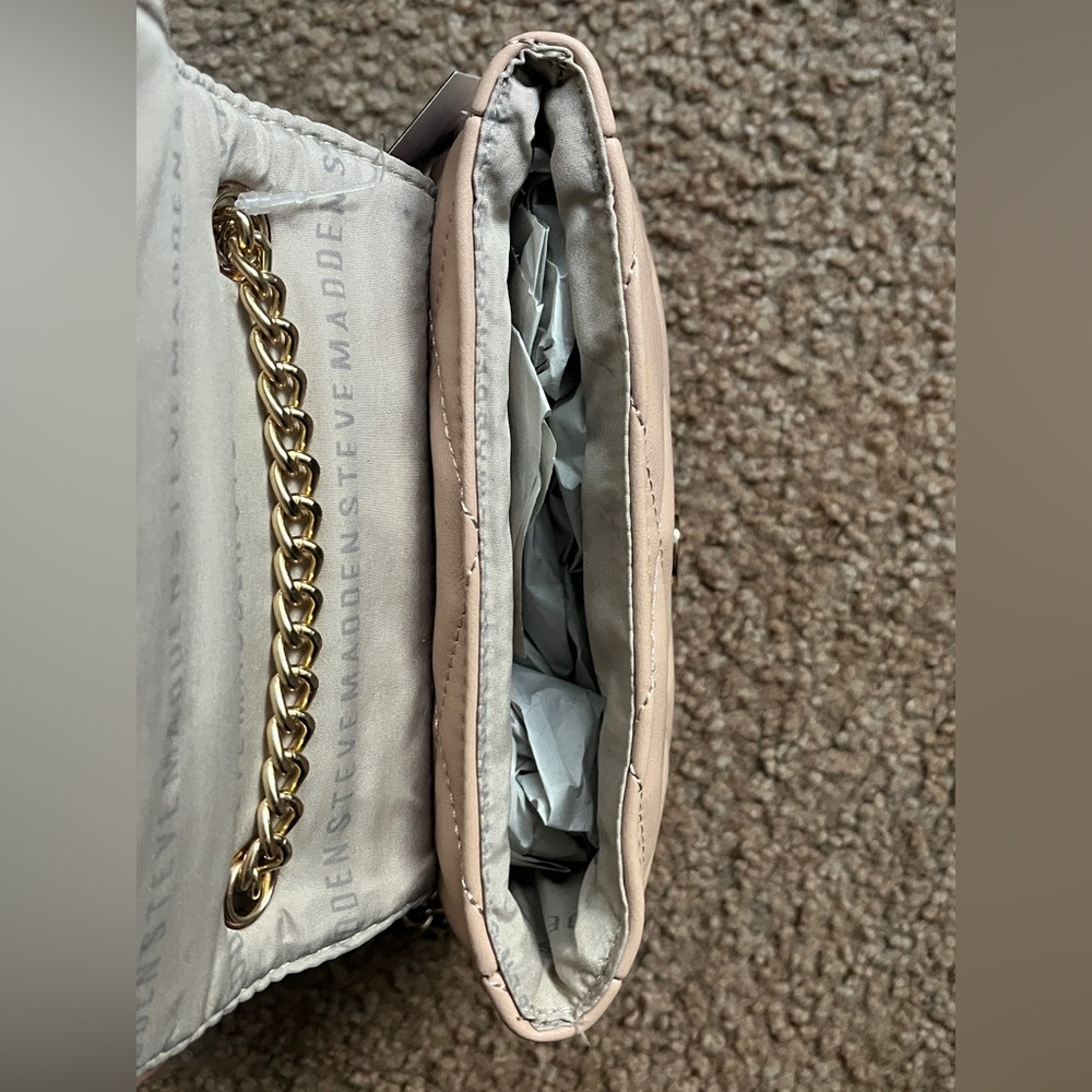 NWT Steve Madden Blush Quilted Crossbody Bag - Picture 4 of 9